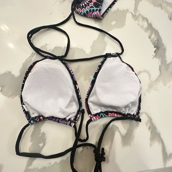 New no tags. Starburst bikini set black multi size XL - Picture 8 of 9
